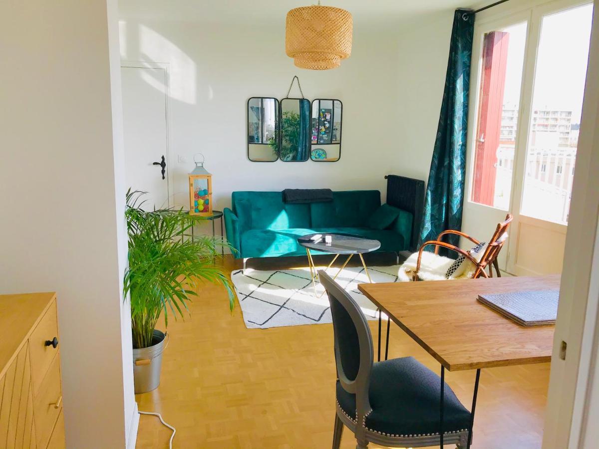 Superior Apartment - Last Floor With Nice View - Next To Metro Croix De Chavaux Line 9 Montreuil  Bagian luar foto